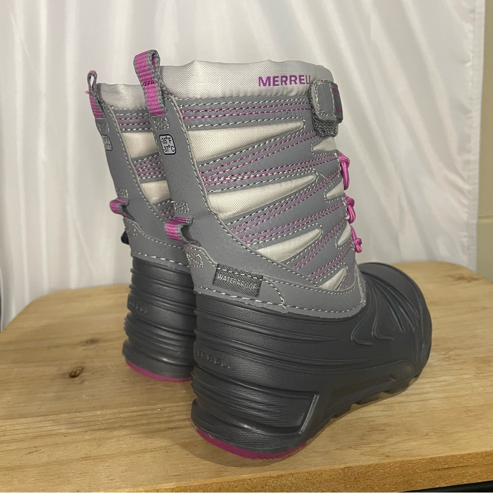 Merrell Toddler Size 7 Winter Boots - Picture 6 of 7